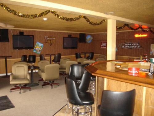 Days Inn By Wyndham West Branch Iowa City Area Екстериор снимка