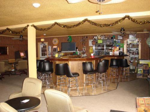 Days Inn By Wyndham West Branch Iowa City Area Екстериор снимка
